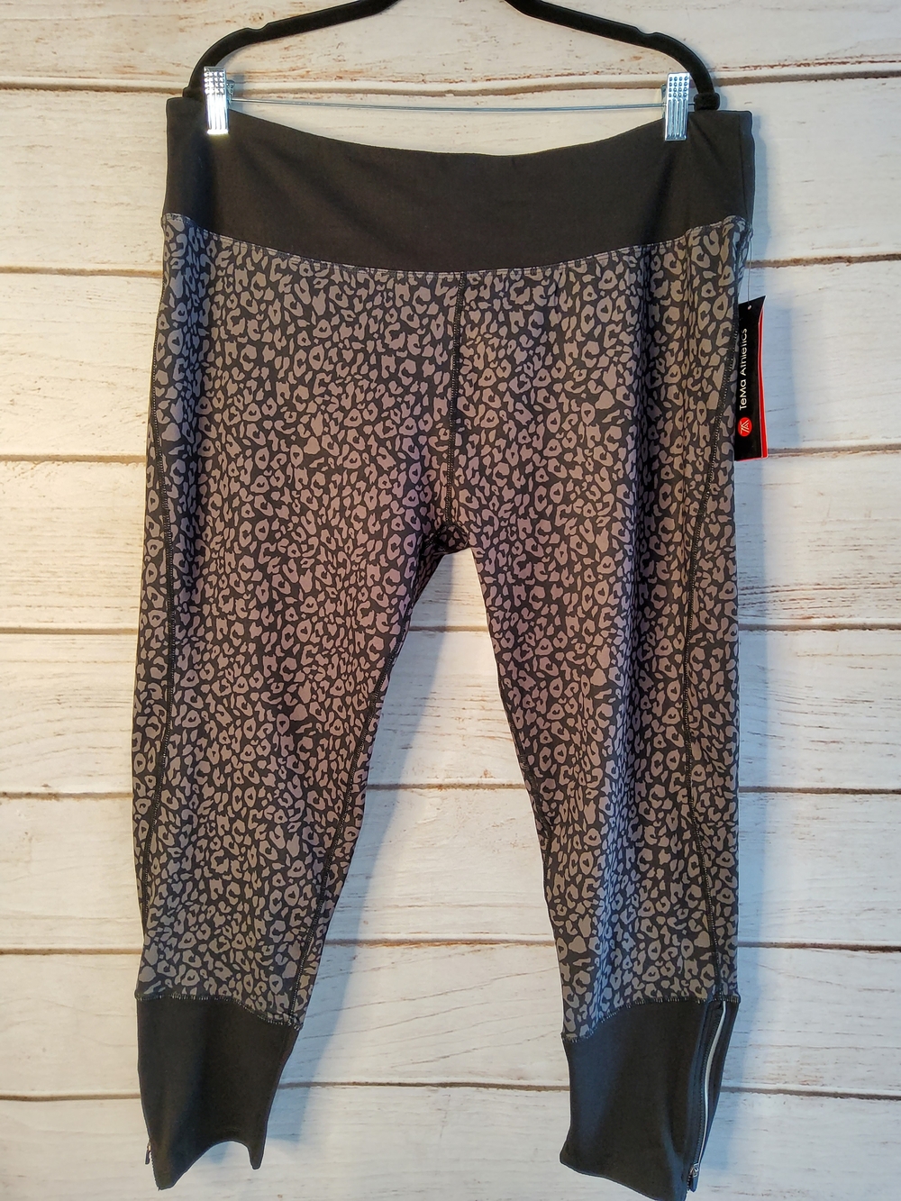 TeMa Athletics Womens Gray Leopard Capri Leggings with Zip Ankles
